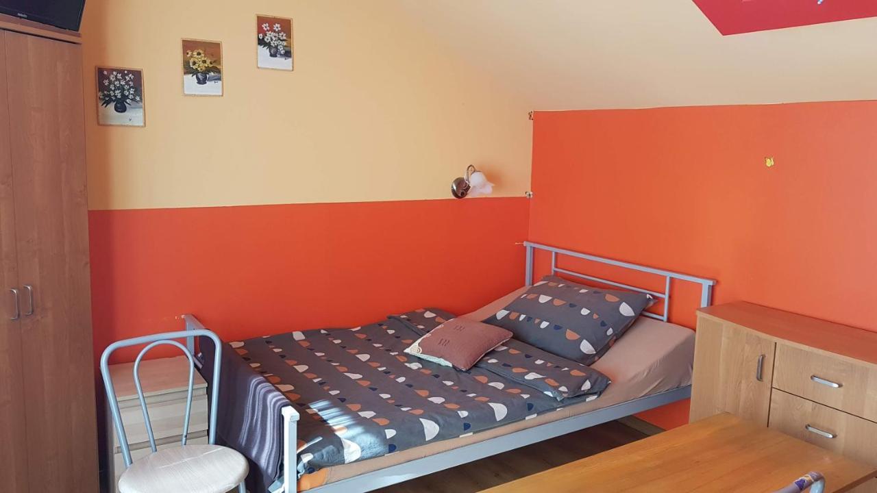Noclegi U Gosi Mosty Kolo Gdyni Buitenkant foto